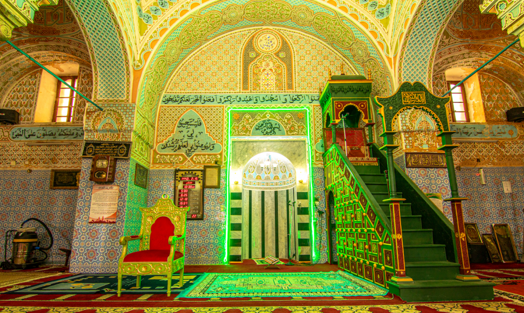 « Des mosquées avec des coupoles à la Sofia [sur le modèle de la mosquée Sainte-Sophie à Istanbul], il n’y en a pas beaucoup en Algérie », souligne Riad Slimani (Hocine Koudri)
