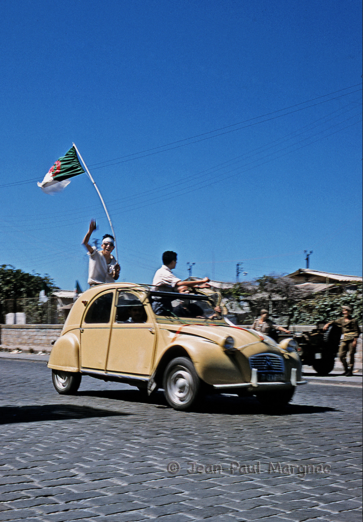 Inédites et incroyables photos couleurs des défilés du 3 juillet 1962 2